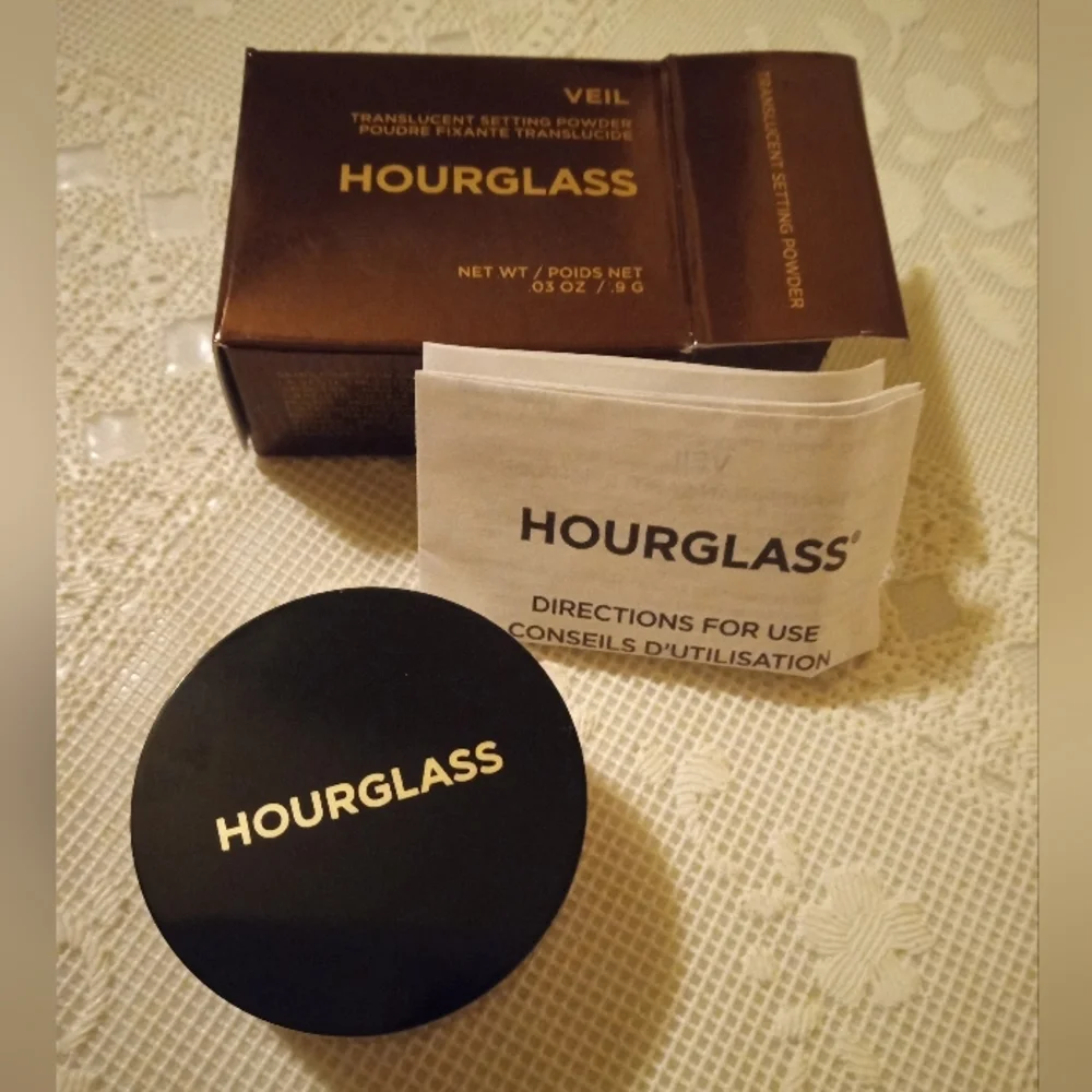 🆕 Hourglass Veil Mini Translucent Setting Powder, Size .03 oz., New